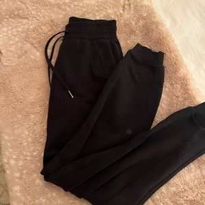 Lululemon joggers